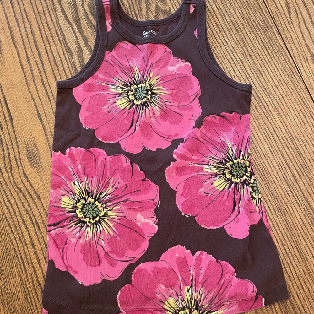 Gap tank top size large girls